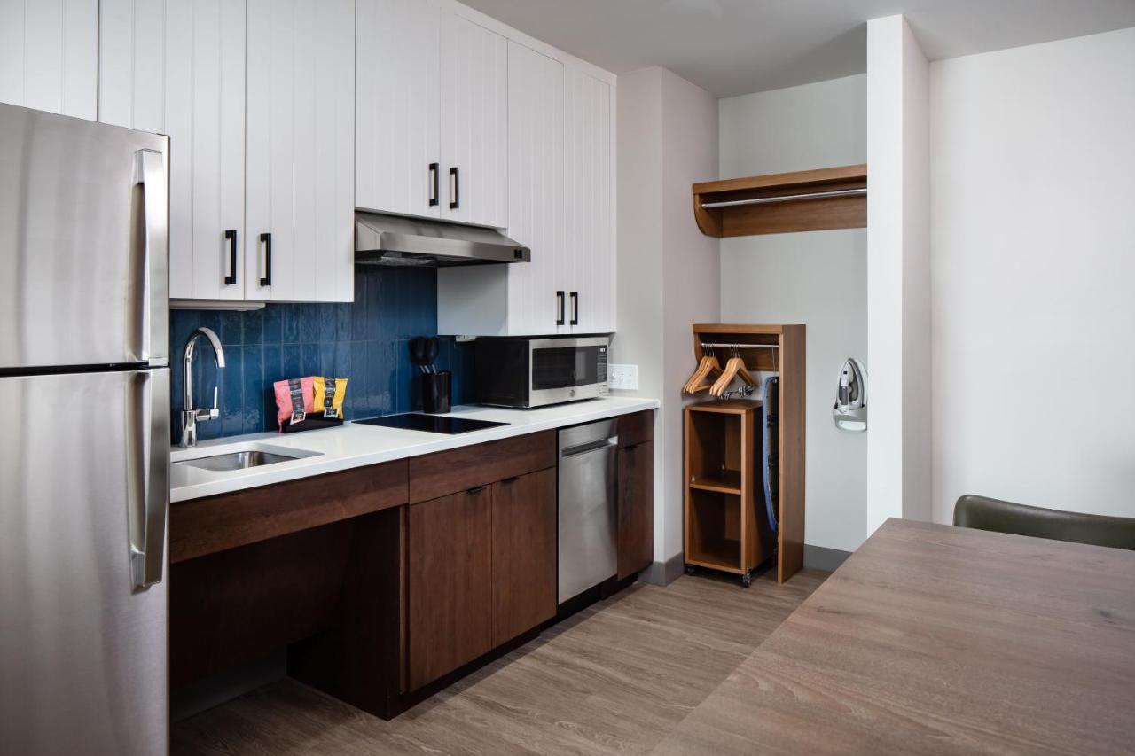 Staybridge Suites - Iowa City - Coralville By Ihg Exteriör bild